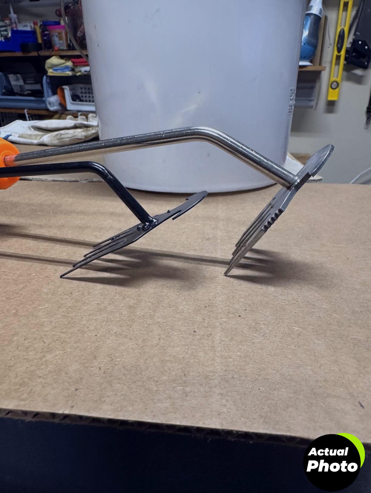 weed-puller-tool-portable-rubber-handle-foto-2